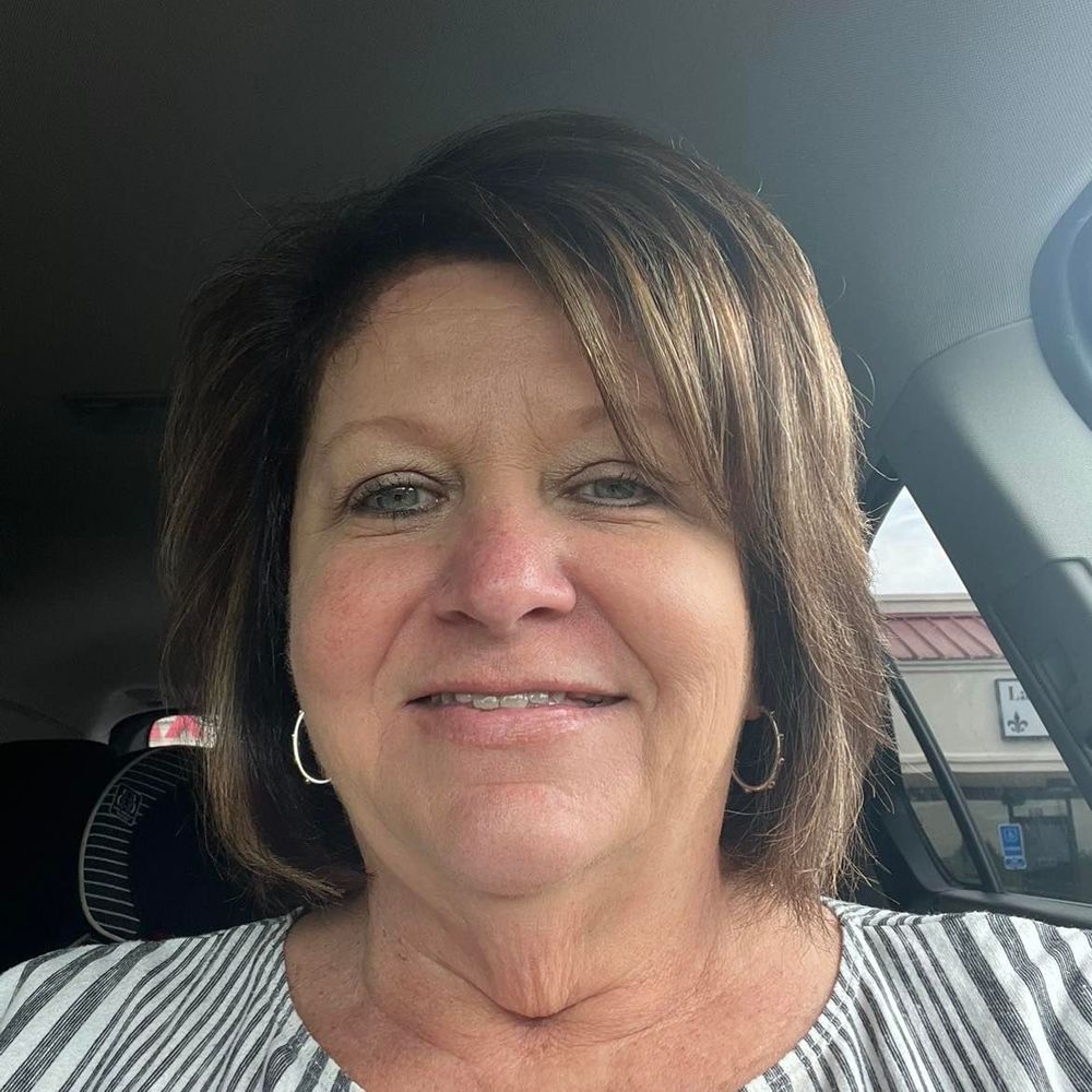 Meet your Posher, April